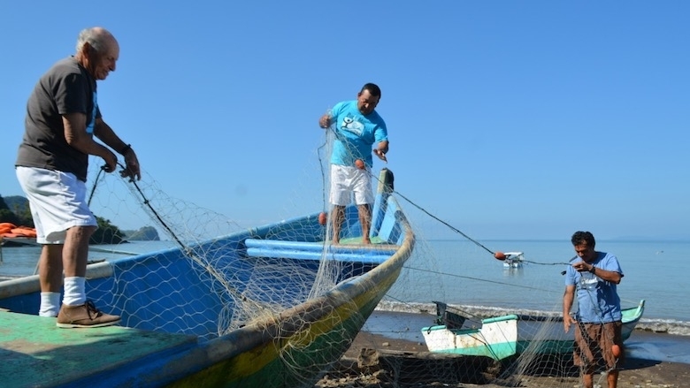 ¿Cómo es el trabajo de la persona que pesca? - CIEP UCR